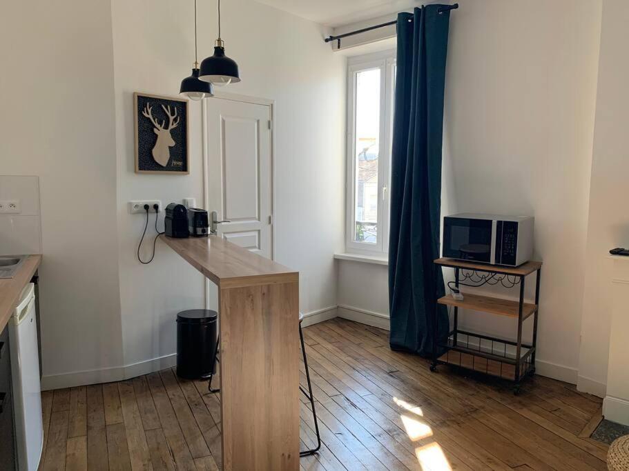 Studio Cosy A 12 Min A Pieds De La Gare Limoges Buitenkant foto